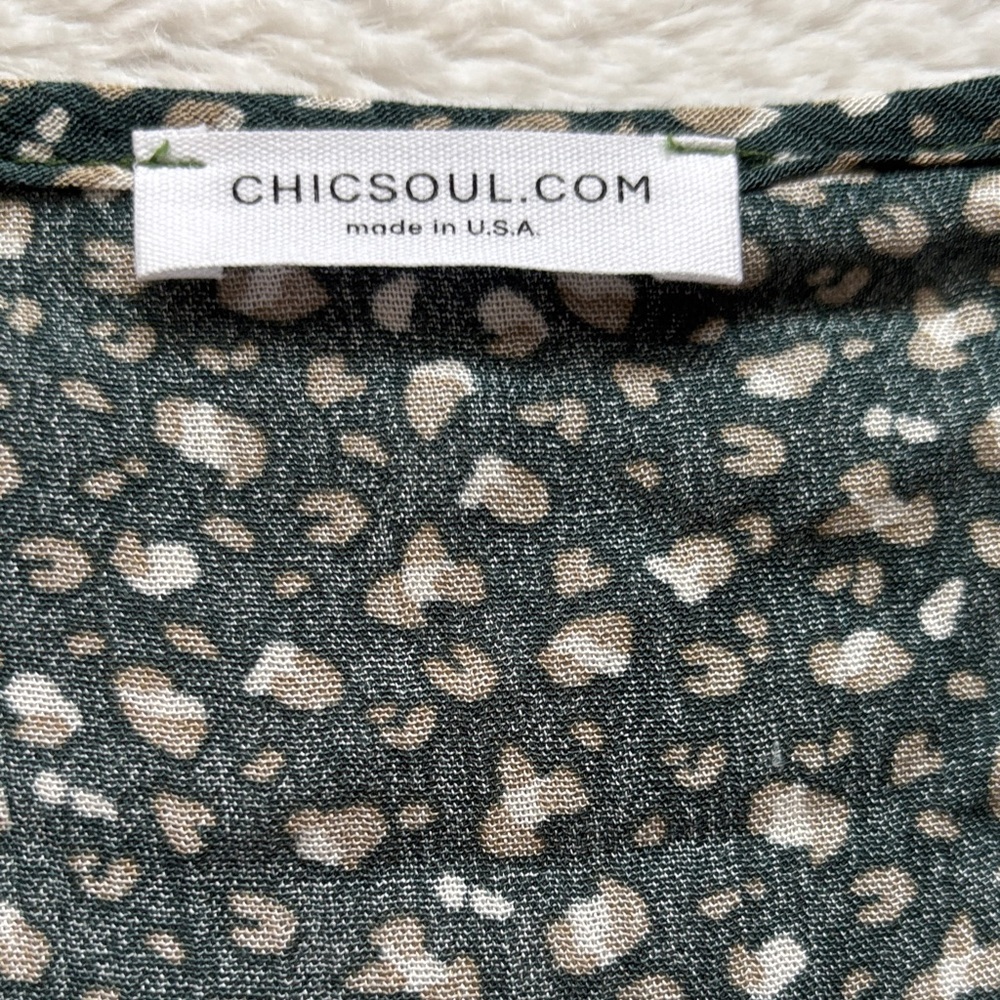Chic Soul Dark Green Floral Tie-Front Blouse - Picture 4 of 8